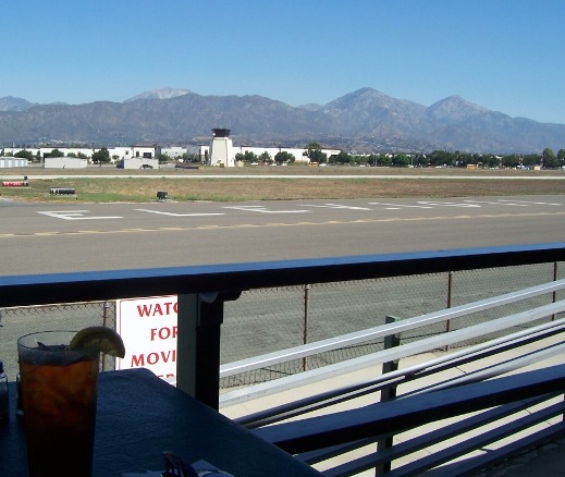 Norm's Hangar, Brackett Airport